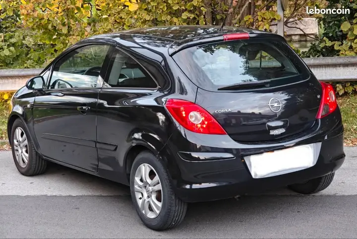 Skoda Fabia 2007 photo 3