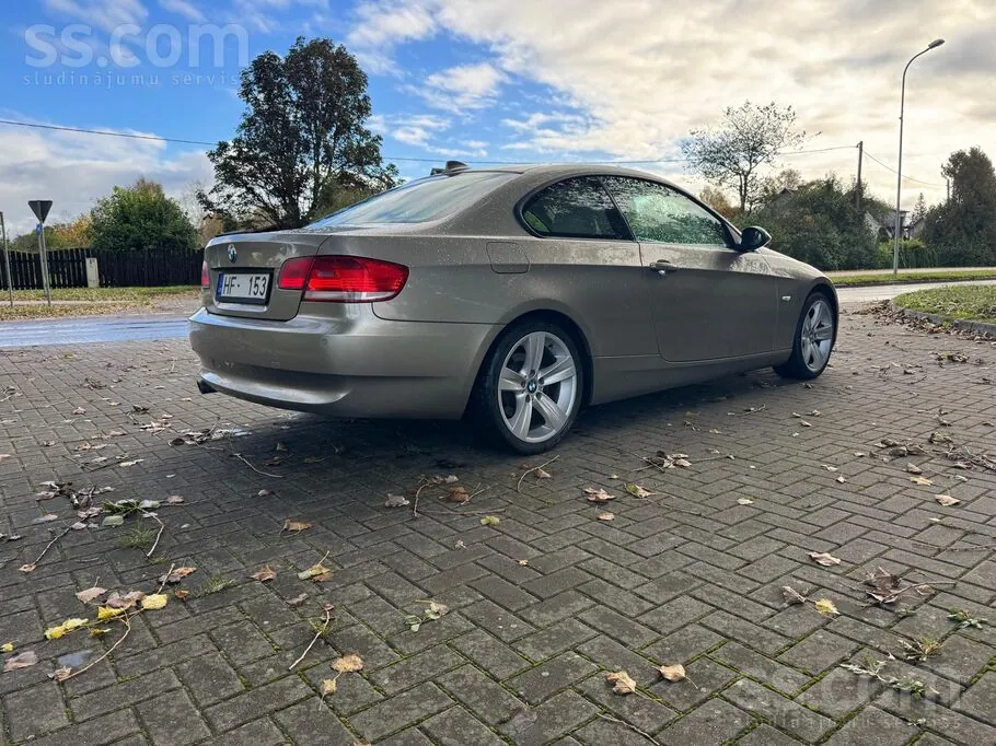 BMW 320I 2008 photo 5