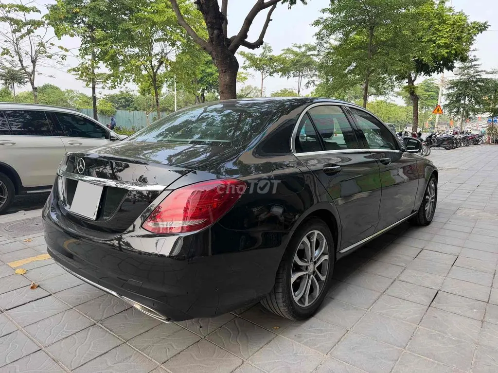 Mercedes-Benz C-Class 2015 photo 3