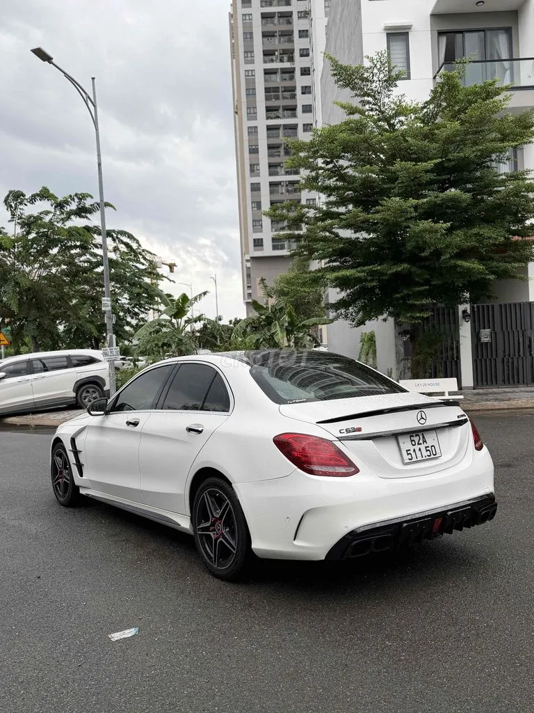 Mercedes-Benz C-Class 2017 photo 2