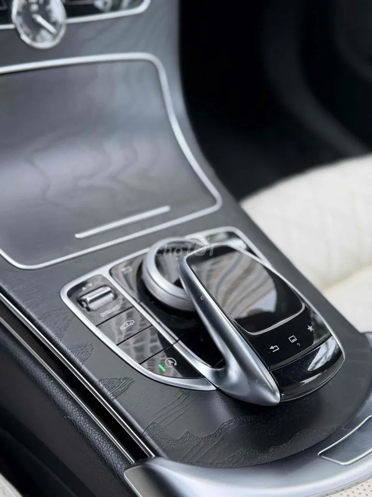 Mercedes-Benz C-Class 2017 photo 4