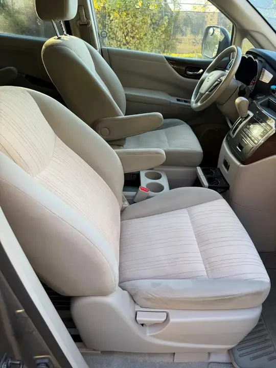 Nissan Quest 2013 photo 3
