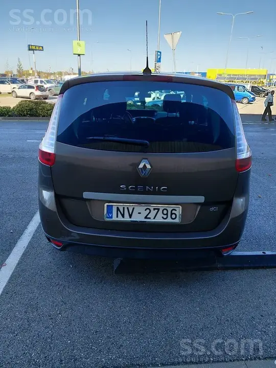 Renault Grand Scenic 2010 photo 4