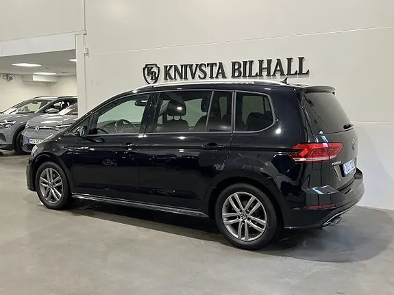 Volkswagen Touran 2021 photo 2
