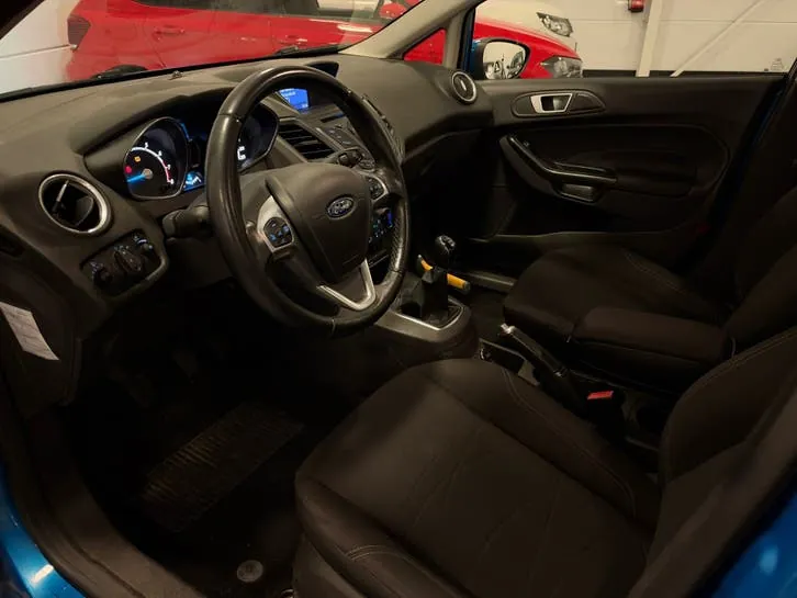Ford Fiesta 2015 photo 3