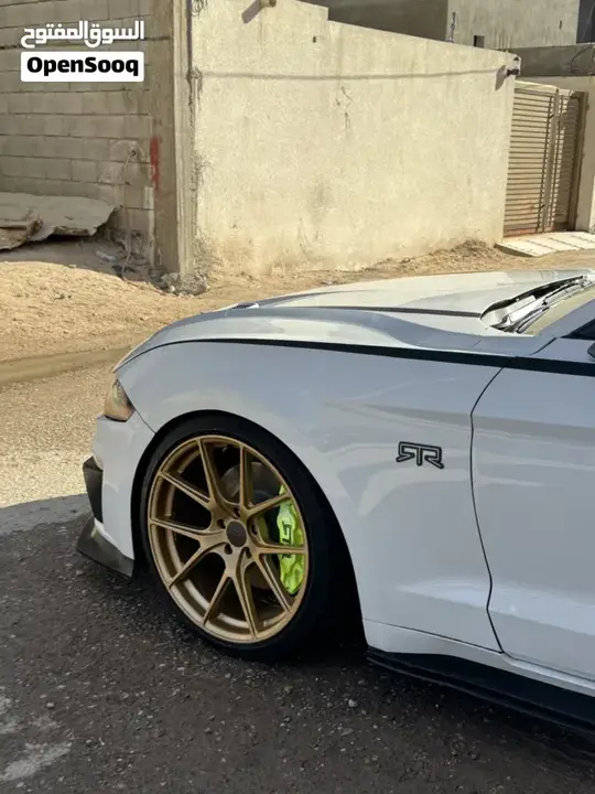 Ford Mustang 2022 photo 2