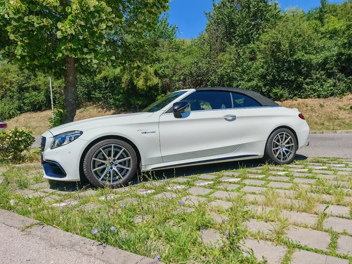 Mercedes-Benz C-Class 2019 photo 3