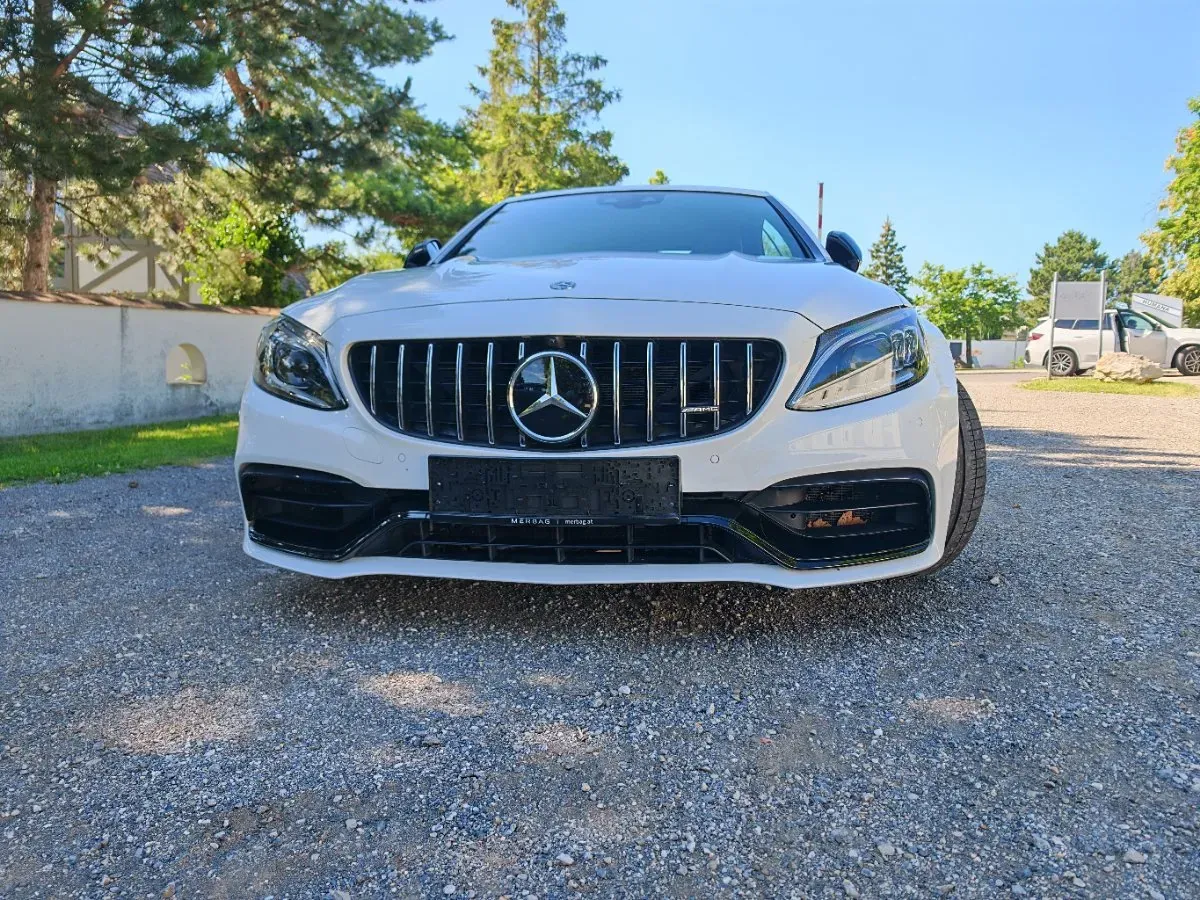 Mercedes-Benz C-Class 2019 photo 2
