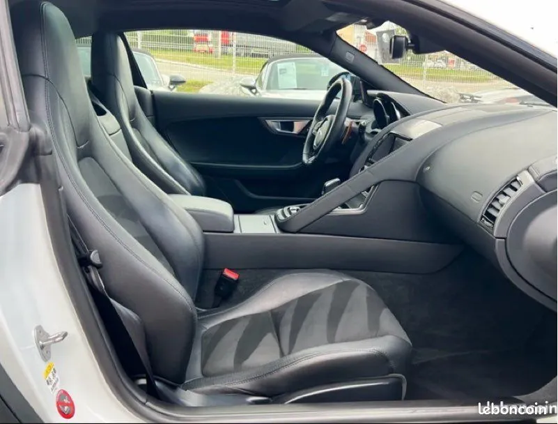 Jaguar F-Type 2015 photo 3
