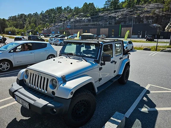 Jeep Wrangler 2012 photo 3
