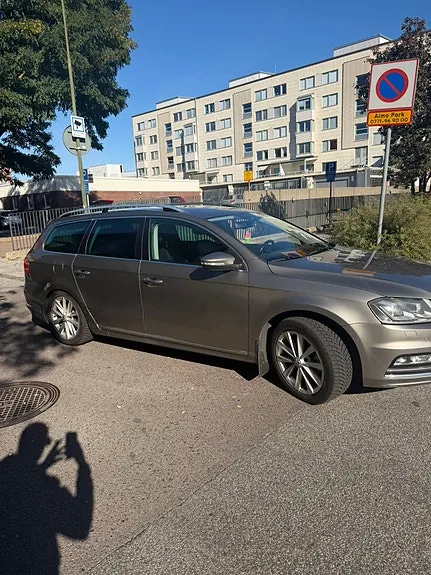 Volkswagen Passat 2013 photo 2