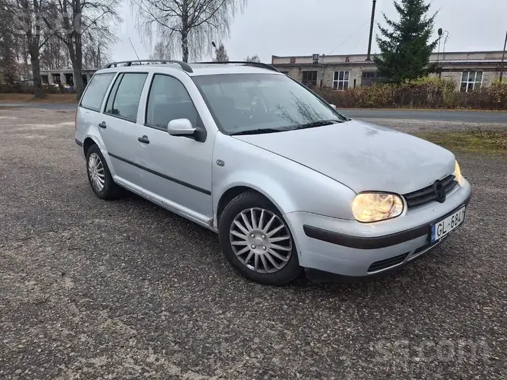 Volkswagen Golf 4 2000 photo 2