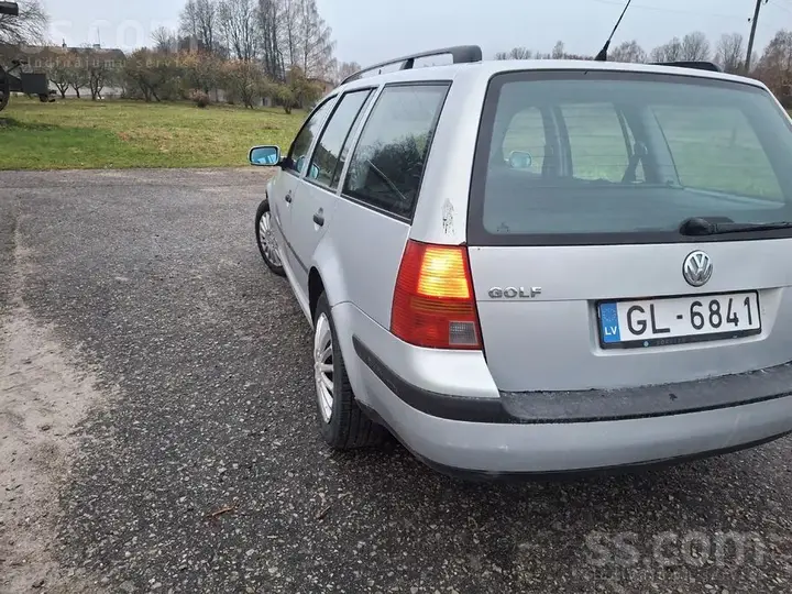 Volkswagen Golf 4 2000 photo 4