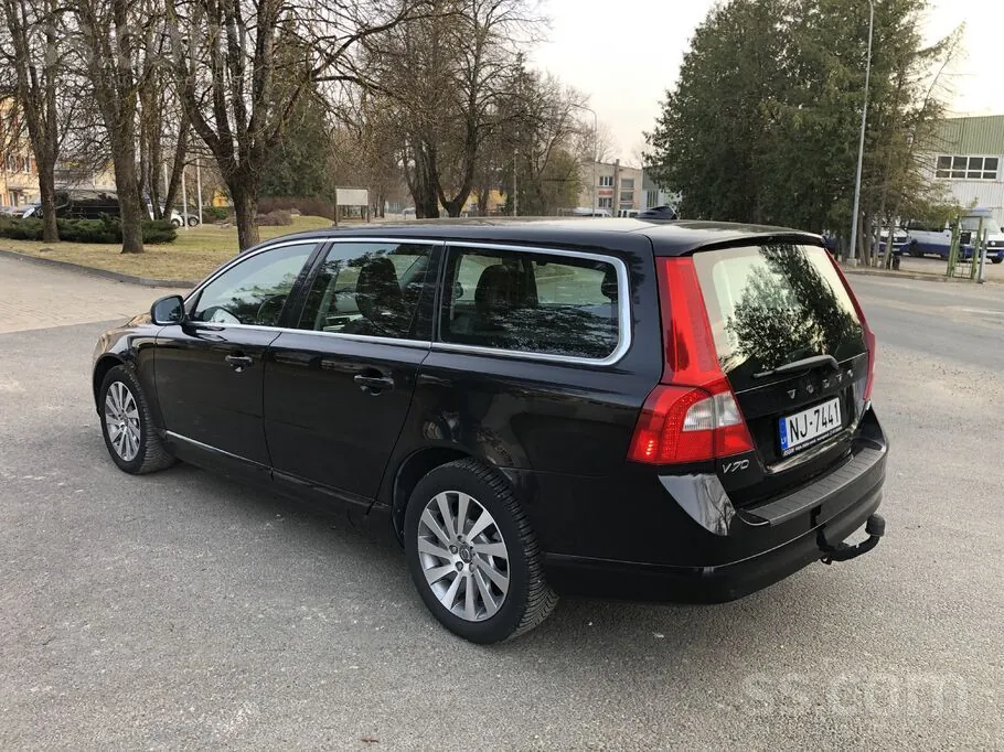 Volvo V70 2012 photo 3