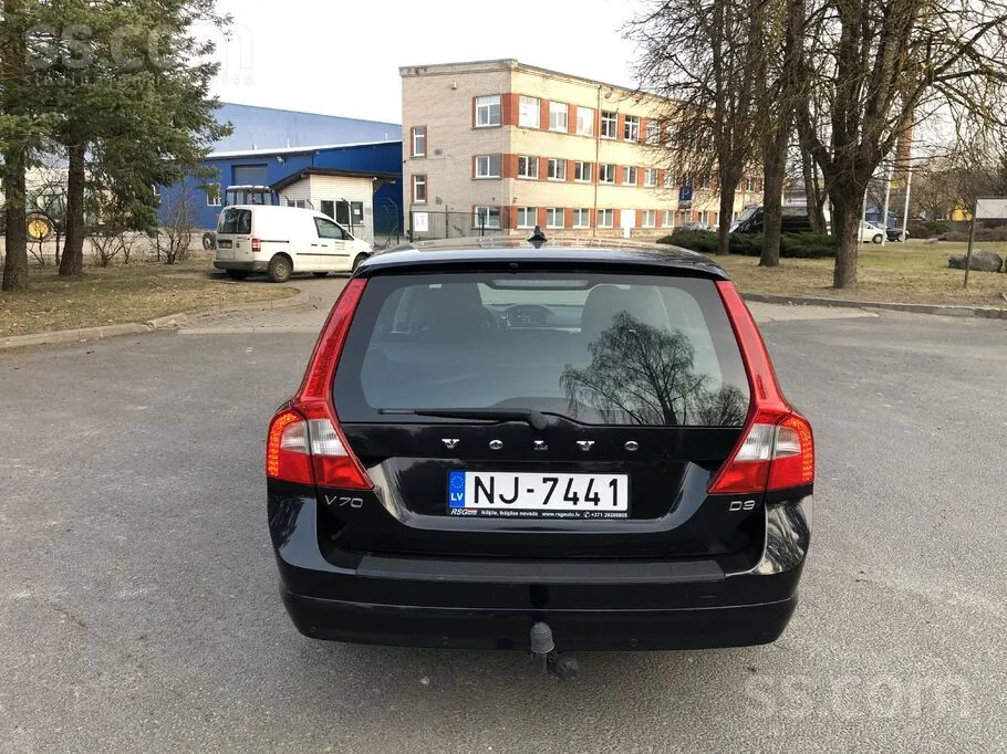 Volvo V70 2012 photo 4
