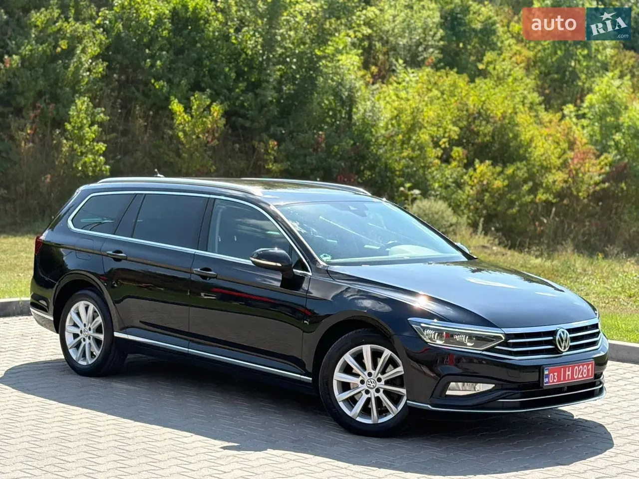 Volkswagen Passat 2019 photo 2