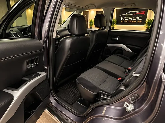Mitsubishi Outlander 2010 photo 4