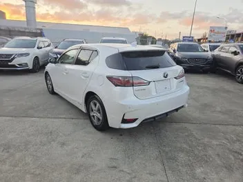 Lexus Ct 200H 2015 photo 5