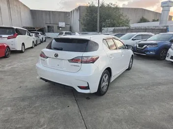 Lexus Ct 200H 2015 photo 3