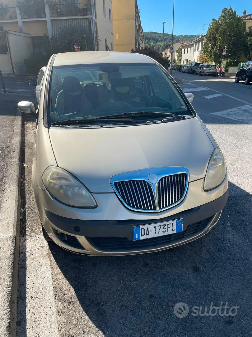 Lancia Musa 2006 photo 2