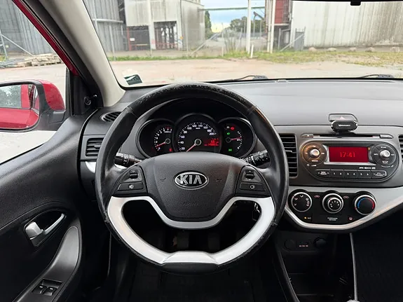 Kia Picanto 2013 photo 4