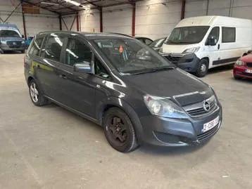 Opel Zafira 2013 photo 2