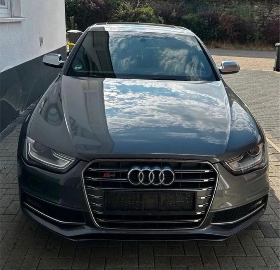 Audi S4
