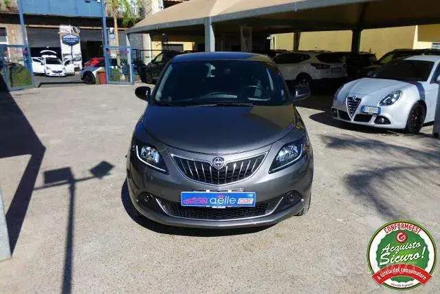 Lancia Ypsilon 2022 photo 2