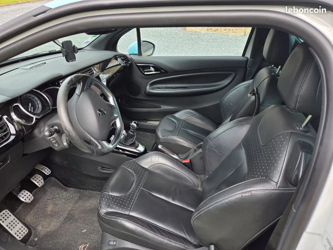 Citroen Ds3 2010 photo 3