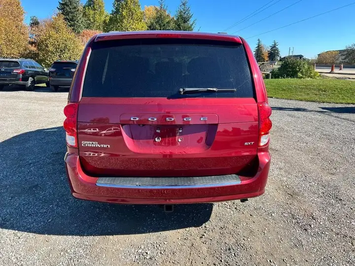 Dodge Grand Caravan 2015 photo 4
