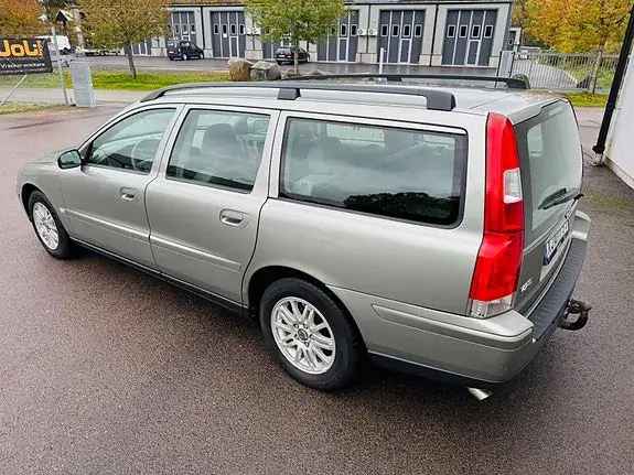 Volvo V70 2006 photo 4