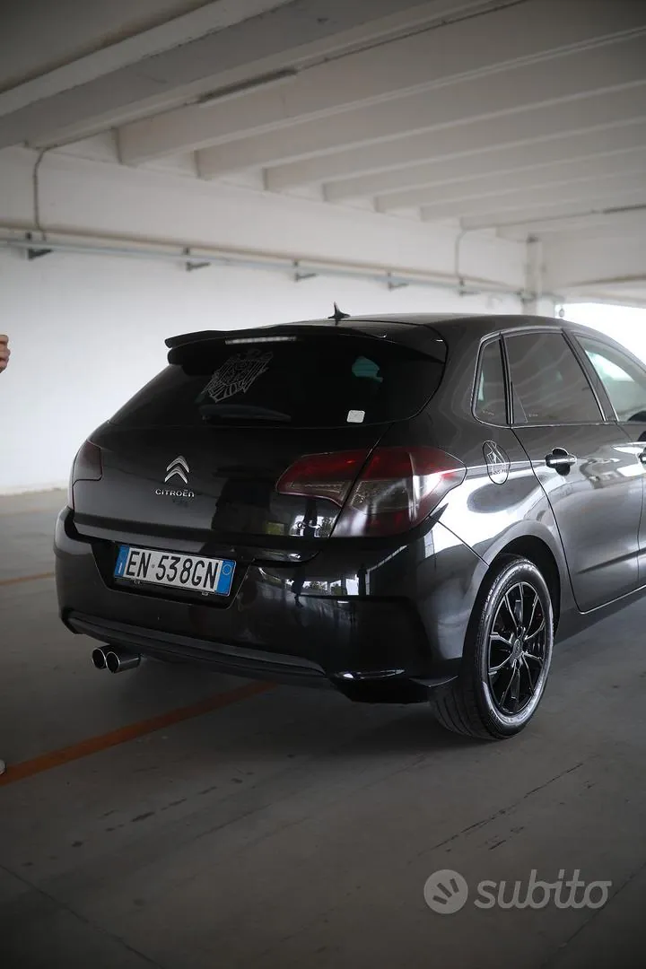 Citroen C4 2012 photo 2