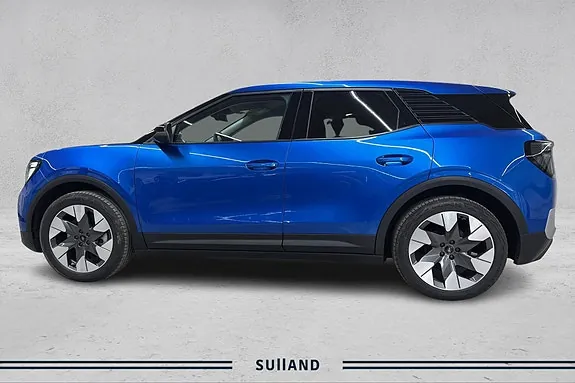 Ford Explorer 2025 photo 2