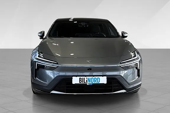Polestar 4 2025 photo 2