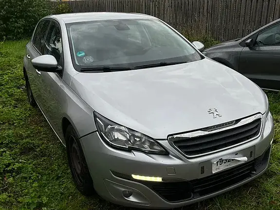 Peugeot 308 2013 photo 2