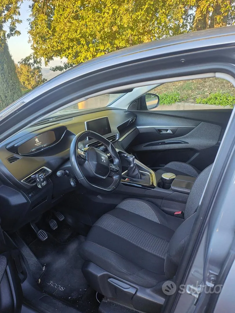 Peugeot 3008 2017 photo 3