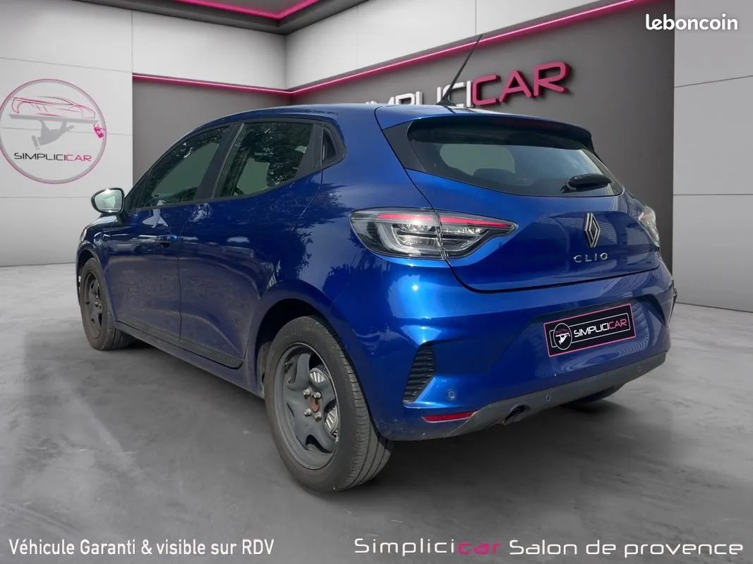 Renault Clio 2024 photo 3