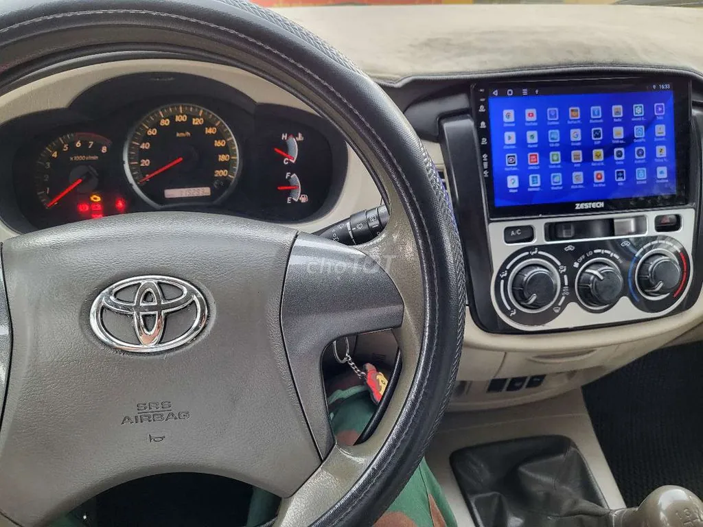 Toyota Innova 2015 photo 2