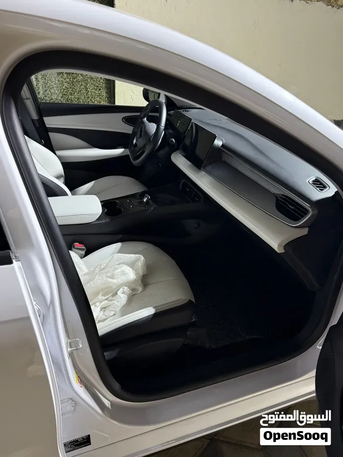 BYD Seal 2025 photo 2