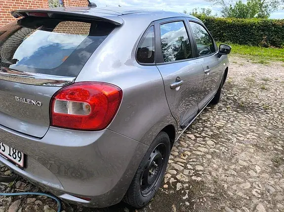 Suzuki Baleno 2016 photo 4