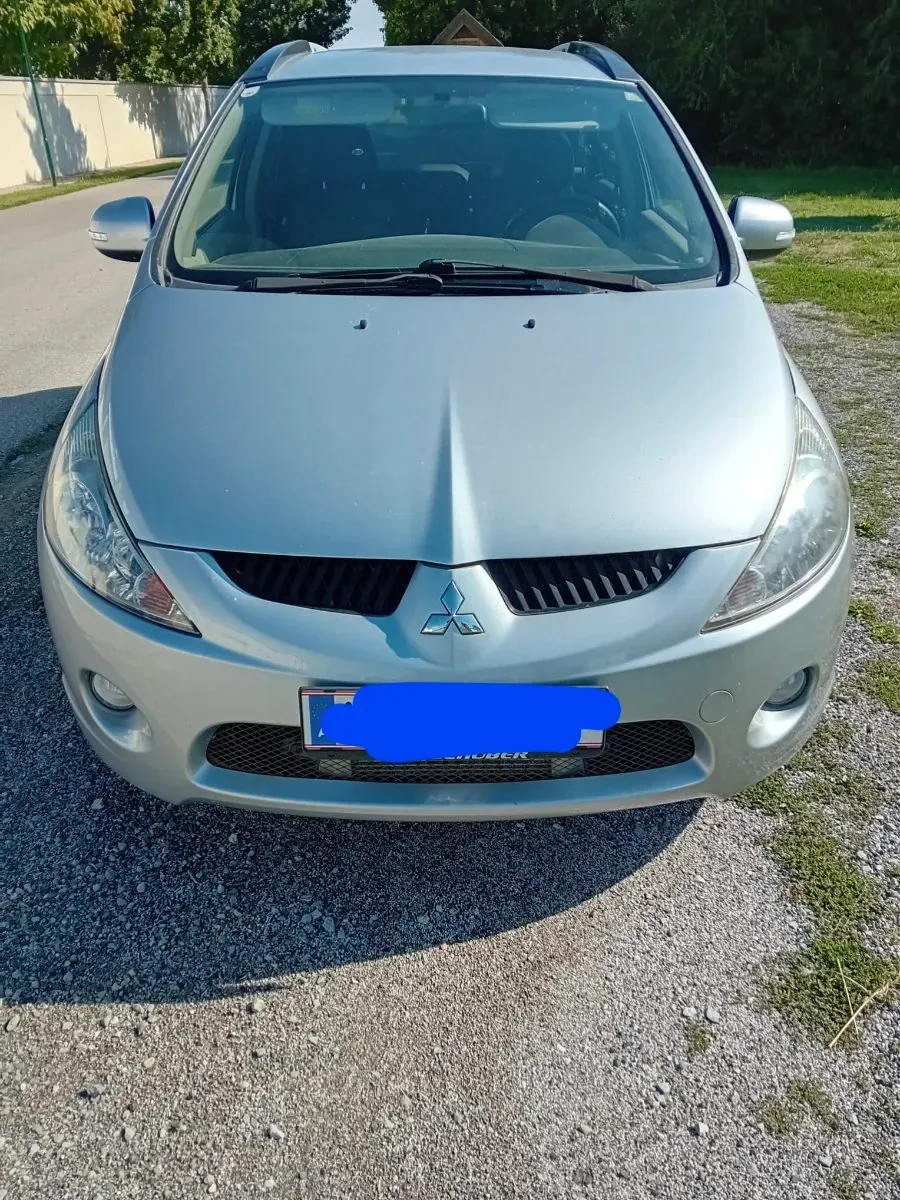 Mitsubishi Grandis