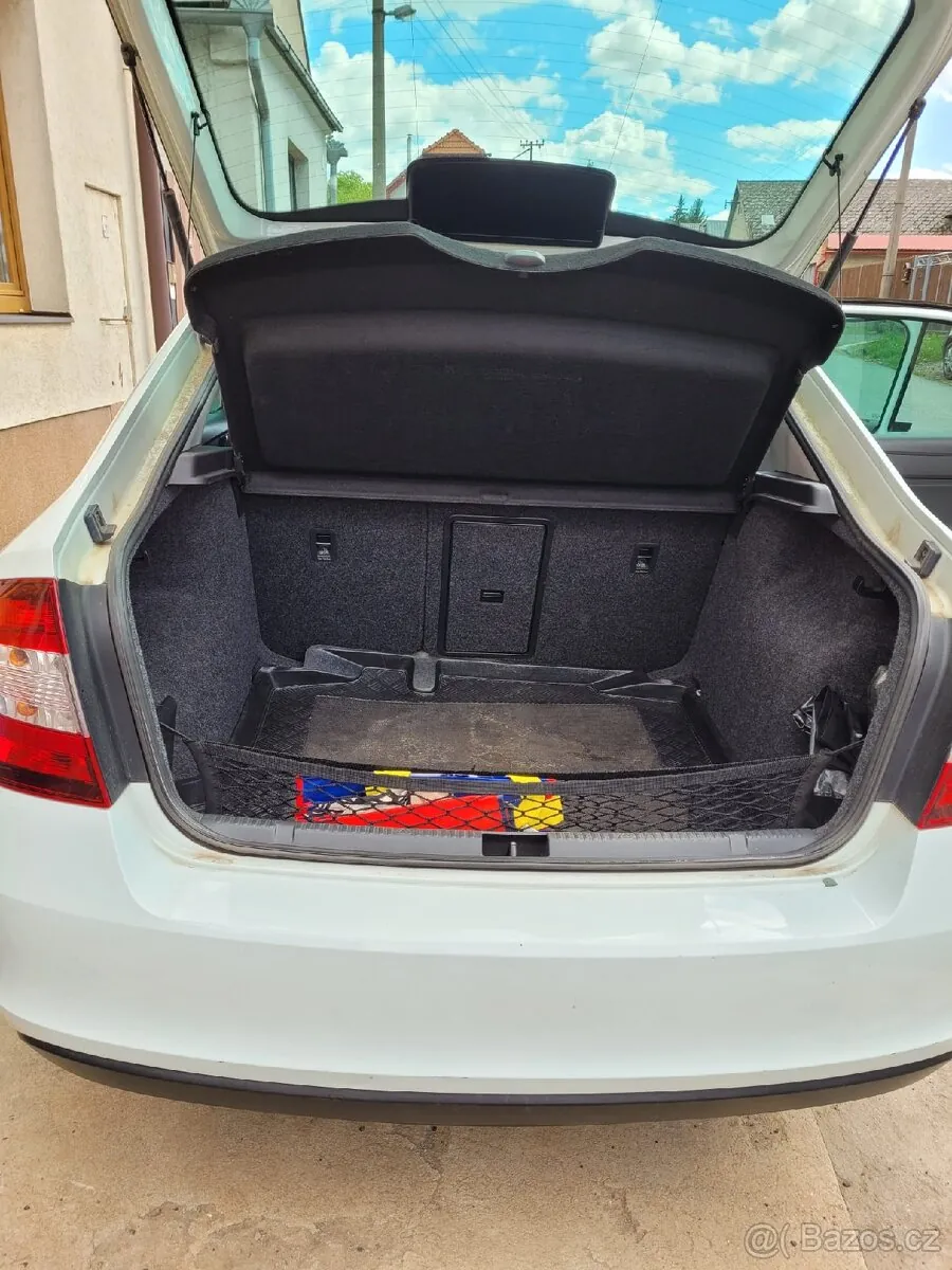 Skoda Rapid 2015 photo 4