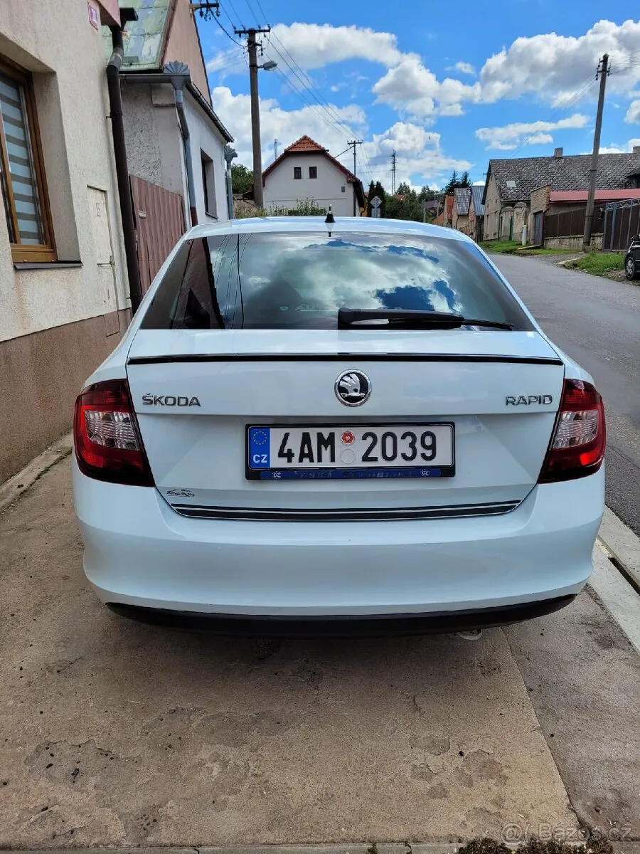 Skoda Rapid 2015 photo 3