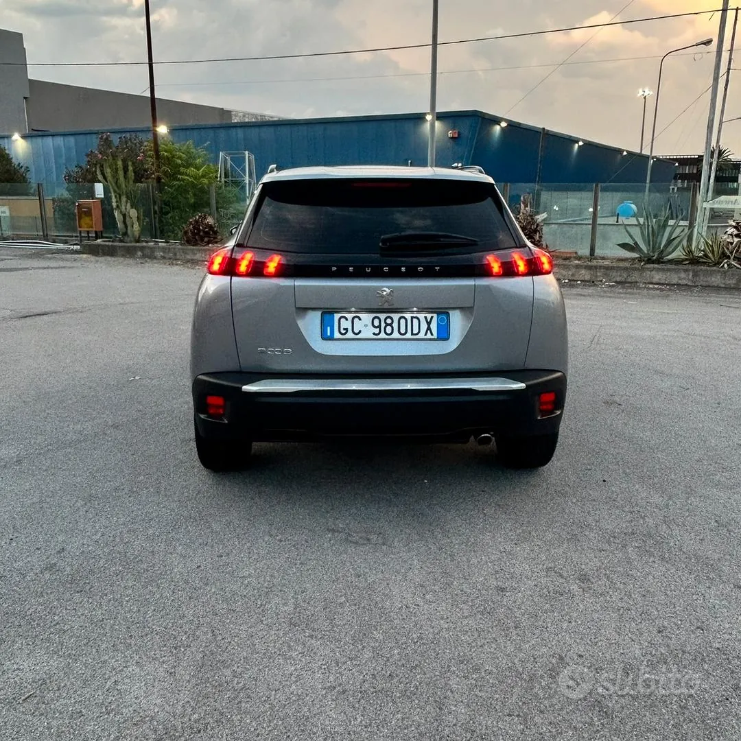 Peugeot 2008 2021 photo 5