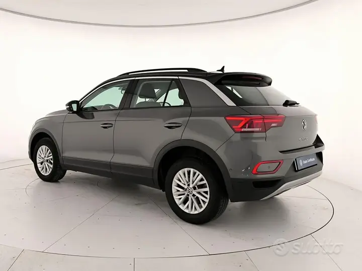 Volkswagen T-Roc 2025 photo 2