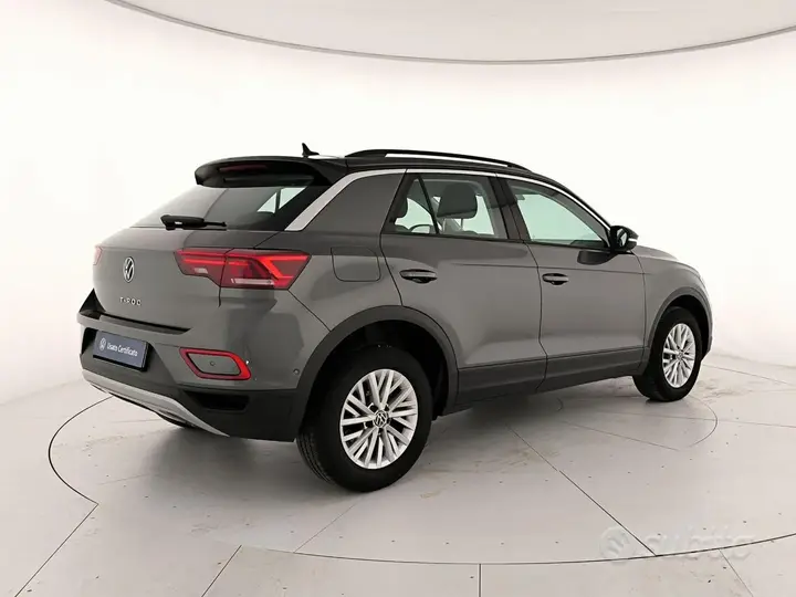 Volkswagen T-Roc 2025 photo 3