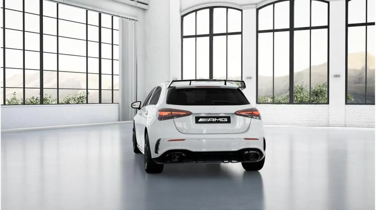 Mercedes-Benz A-Class photo 4