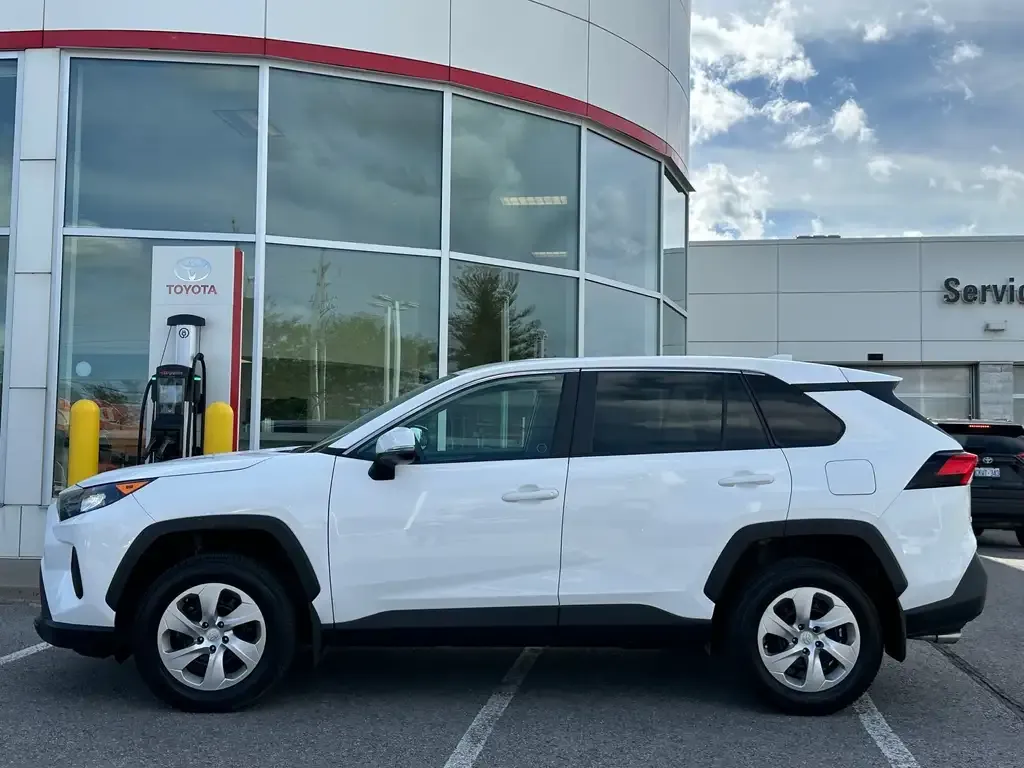 Toyota Rav4 2023 photo 4