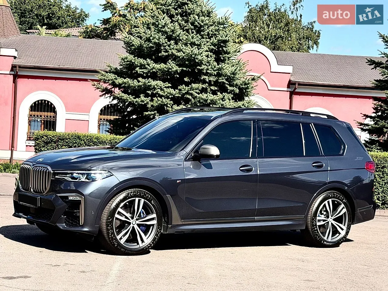 BMW X7