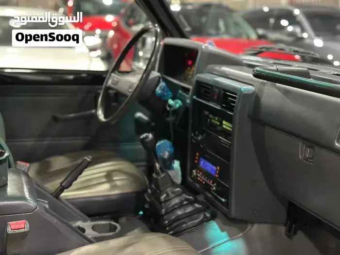 Nissan Patrol 1991 photo 2